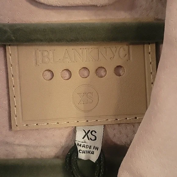 *NEW WITH TAGS* Blank NYC Suede Fringe Jacket - Picture 5 of 8